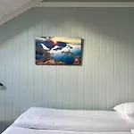 Reinefjorden Sjohus アパート *