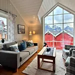 Апартаменты Reinefjorden Sjohus *