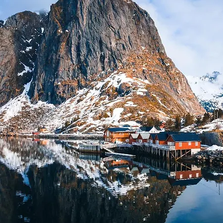 Reinefjorden Sjohus Apartmán *