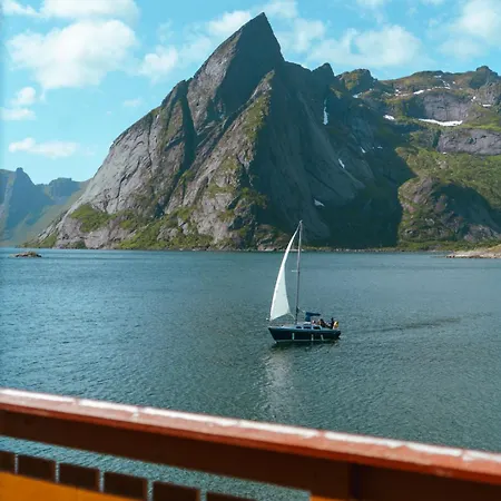 Reinefjorden Sjohus Reine