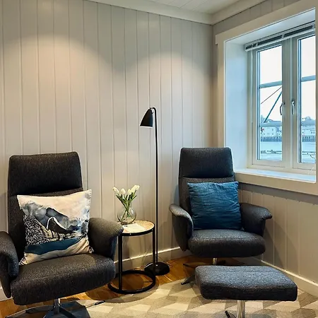Apartamento Reinefjorden Sjohus