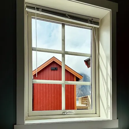 Reinefjorden Sjohus Apartmán *