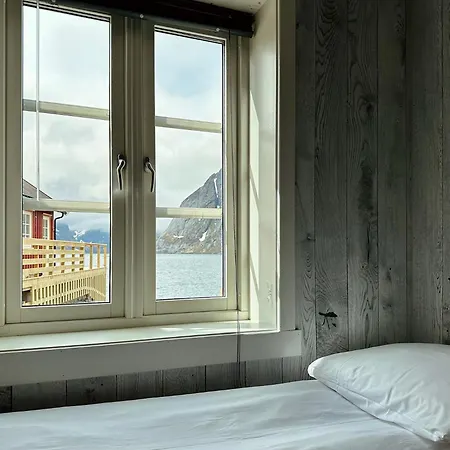 Apartamento Reinefjorden Sjohus *