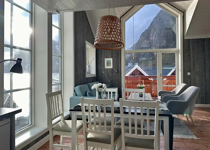 Reinefjorden Sjohus Reine