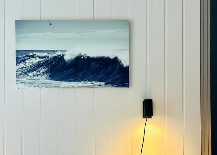 Reinefjorden Sjohus *