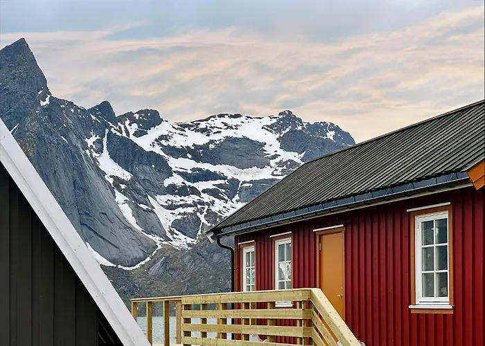 Reinefjorden Sjohus *