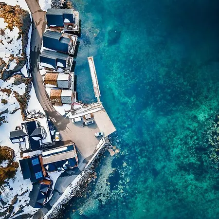 아파트 Reinefjorden Sjohus 레이네