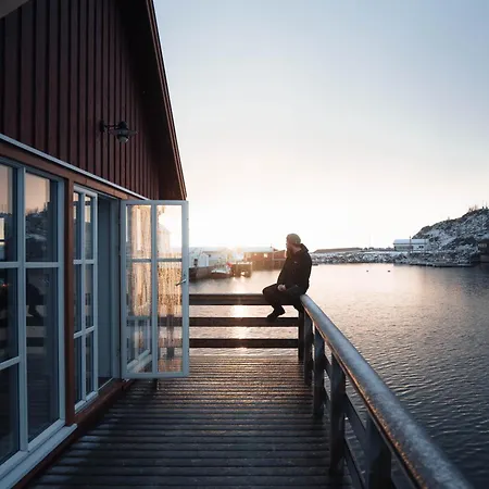 Reinefjorden Sjohus 아파트 *