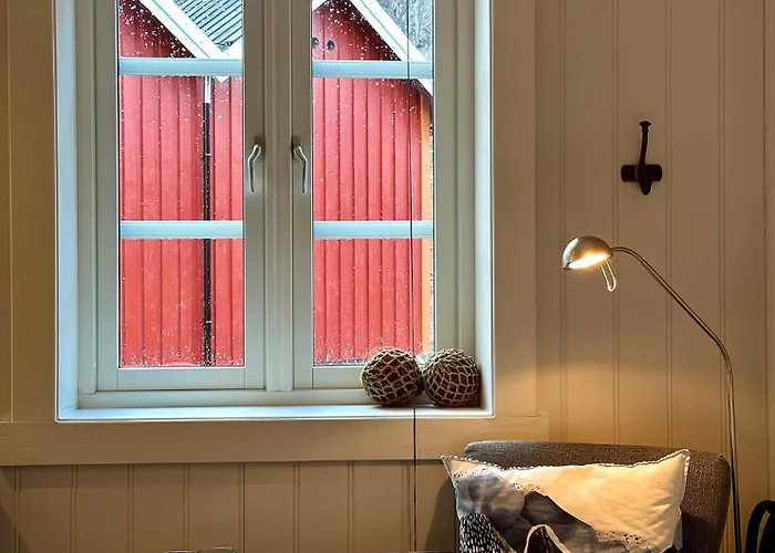 Reinefjorden Sjohus Reine